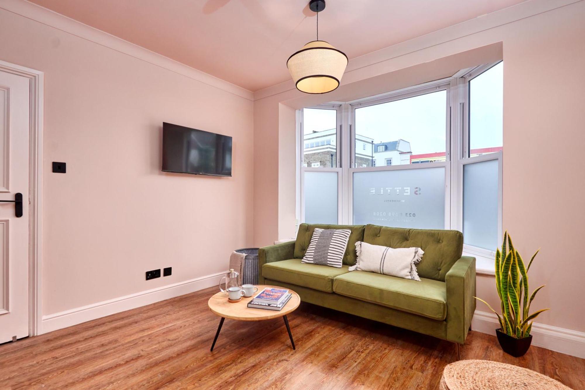 Settle In Winchester - Stylish Self Check-In Rooms Exterior photo