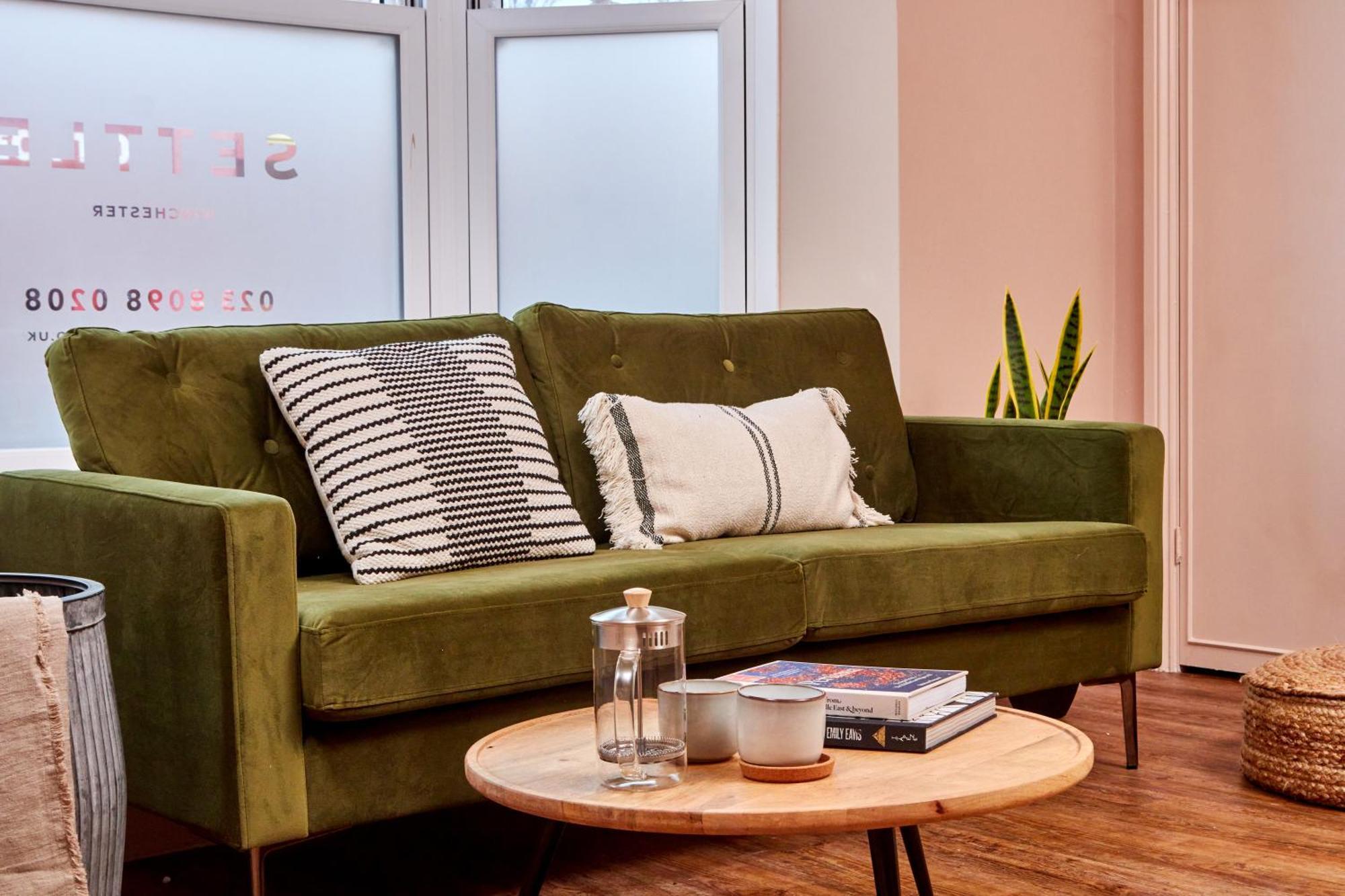 Settle In Winchester - Stylish Self Check-In Rooms Exterior photo