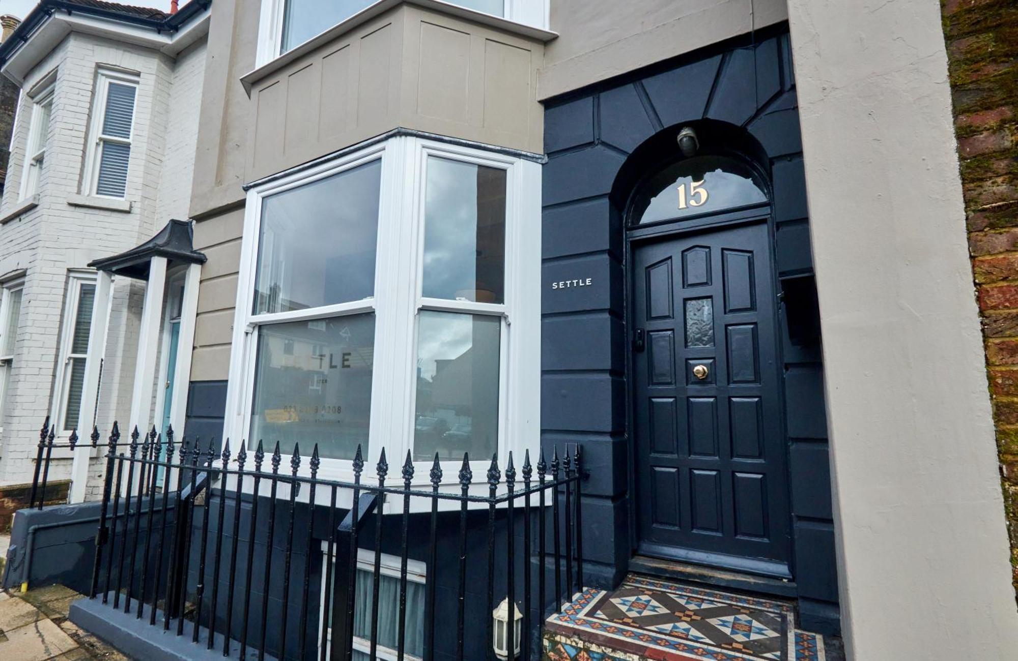 Settle In Winchester - Stylish Self Check-In Rooms Exterior photo