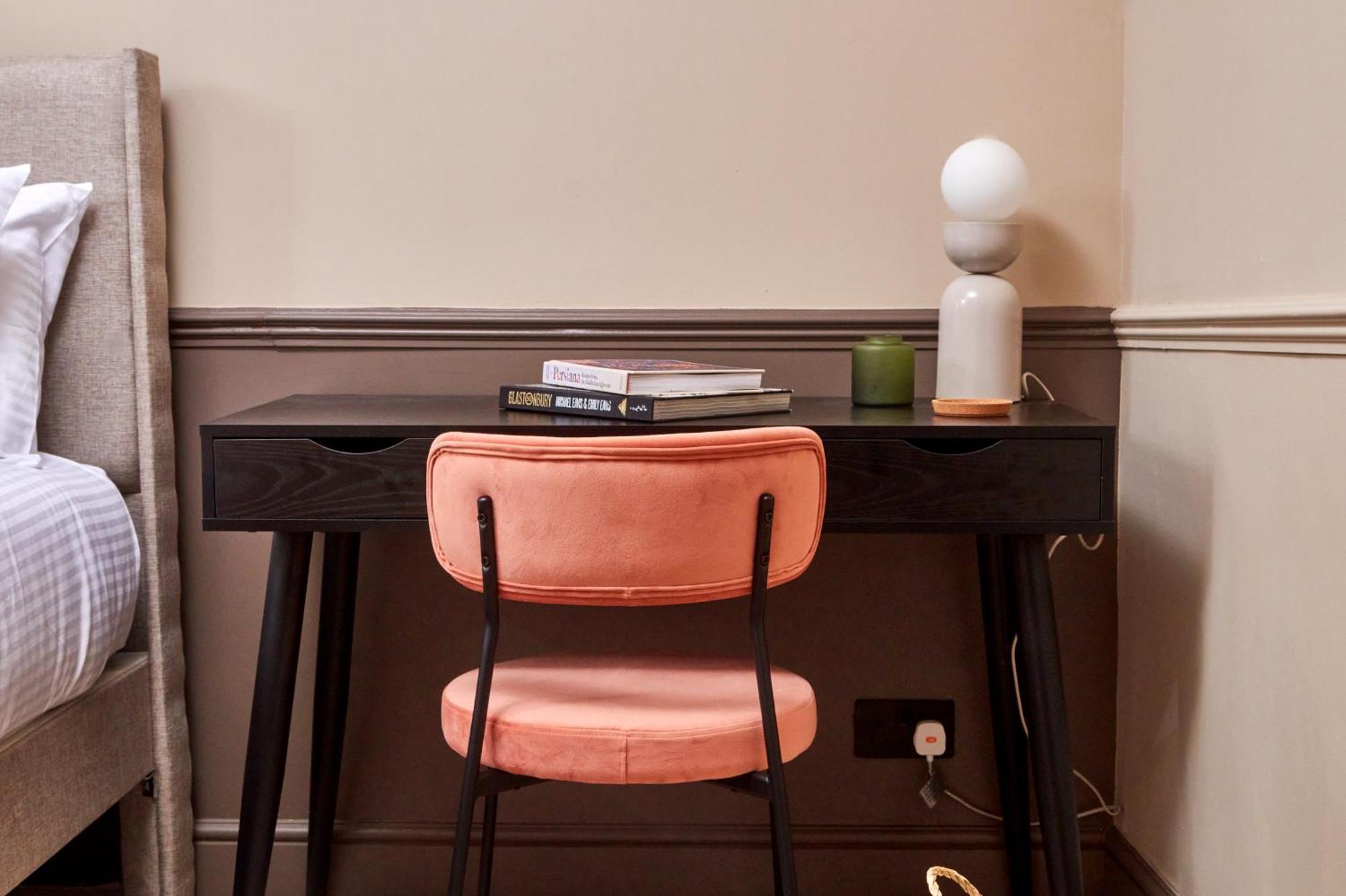 Settle In Winchester - Stylish Self Check-In Rooms Exterior photo
