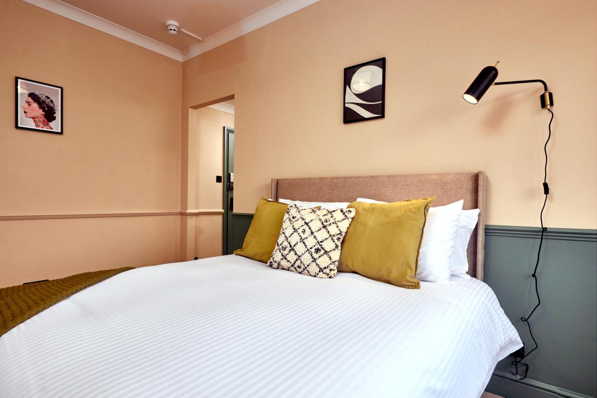 Settle In Winchester - Stylish Self Check-In Rooms Exterior photo