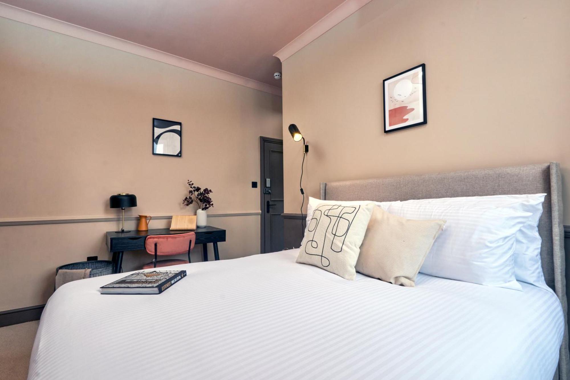 Settle In Winchester - Stylish Self Check-In Rooms Exterior photo