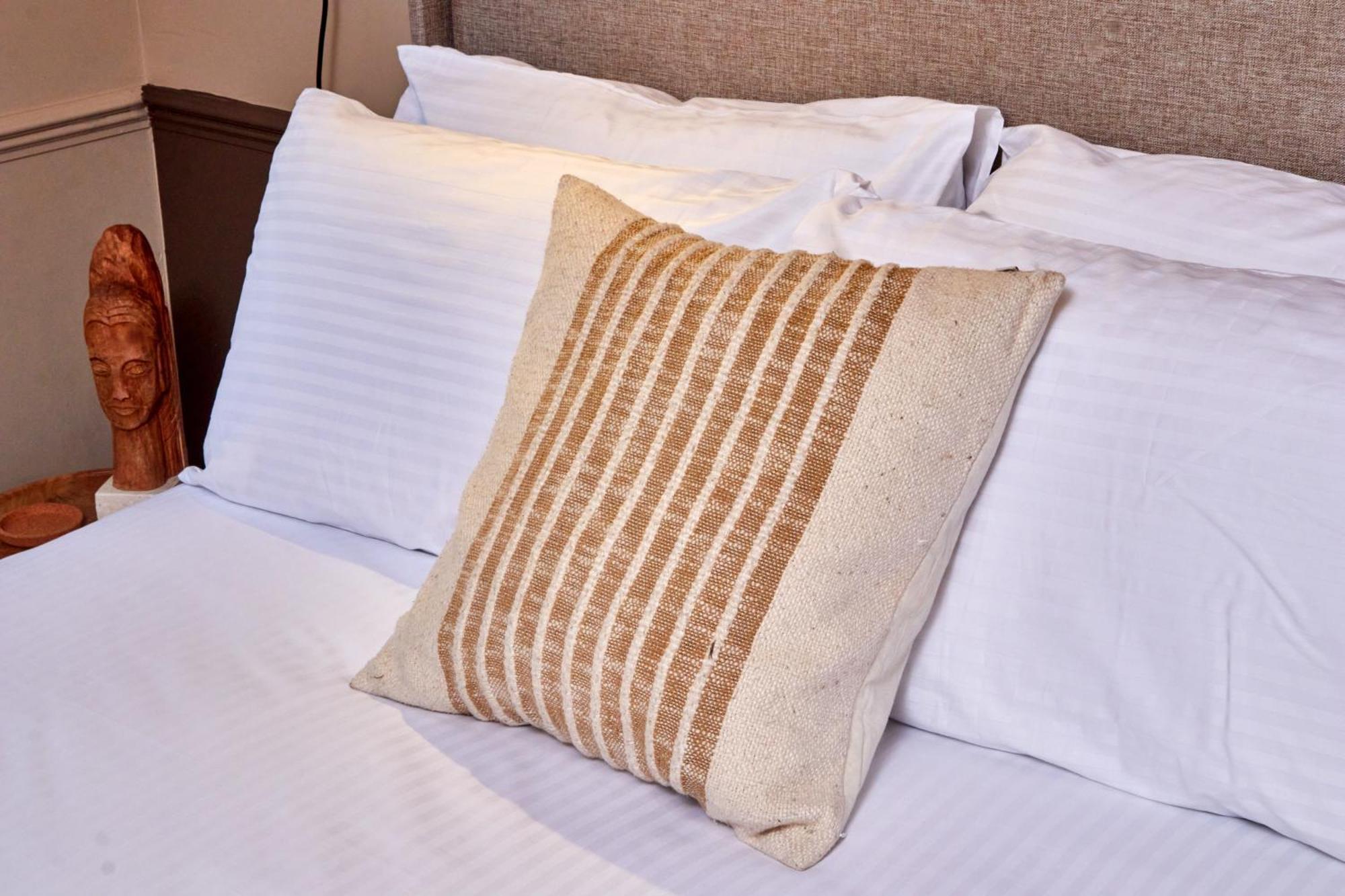 Settle In Winchester - Stylish Self Check-In Rooms Exterior photo