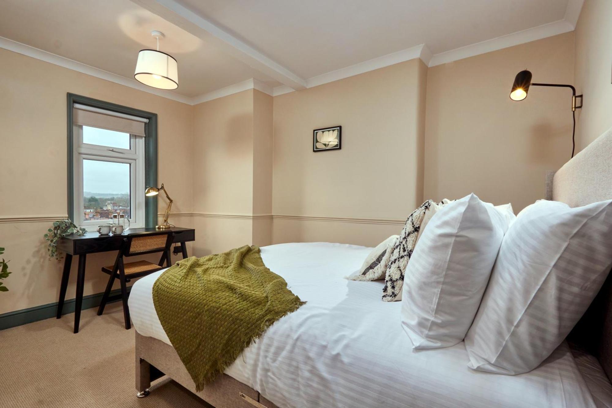 Settle In Winchester - Stylish Self Check-In Rooms Exterior photo