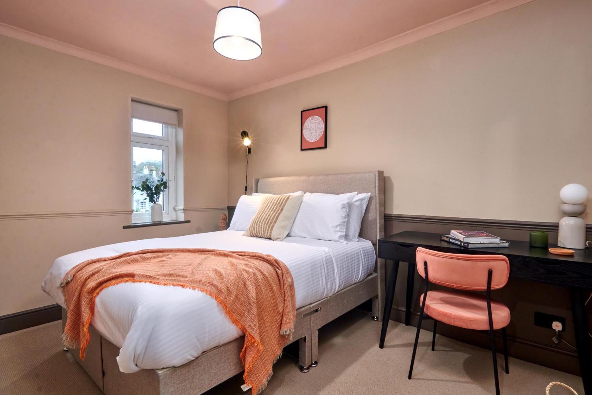 Settle In Winchester - Stylish Self Check-In Rooms Exterior photo