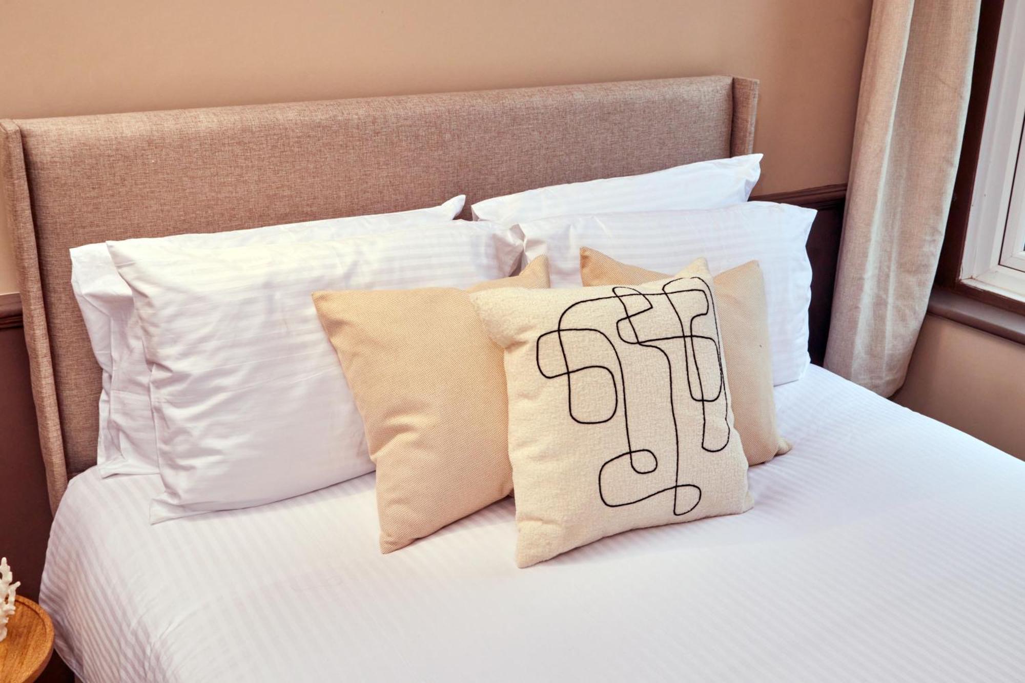Settle In Winchester - Stylish Self Check-In Rooms Exterior photo