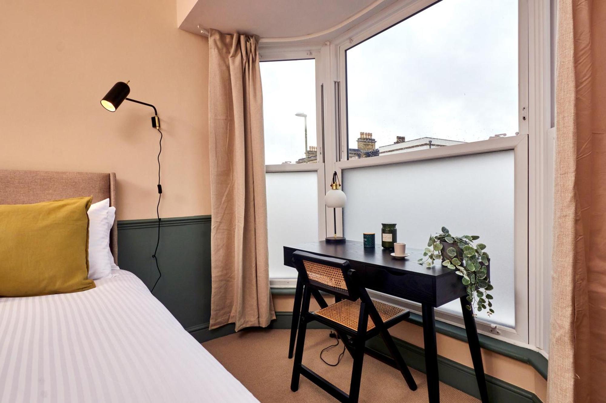 Settle In Winchester - Stylish Self Check-In Rooms Exterior photo