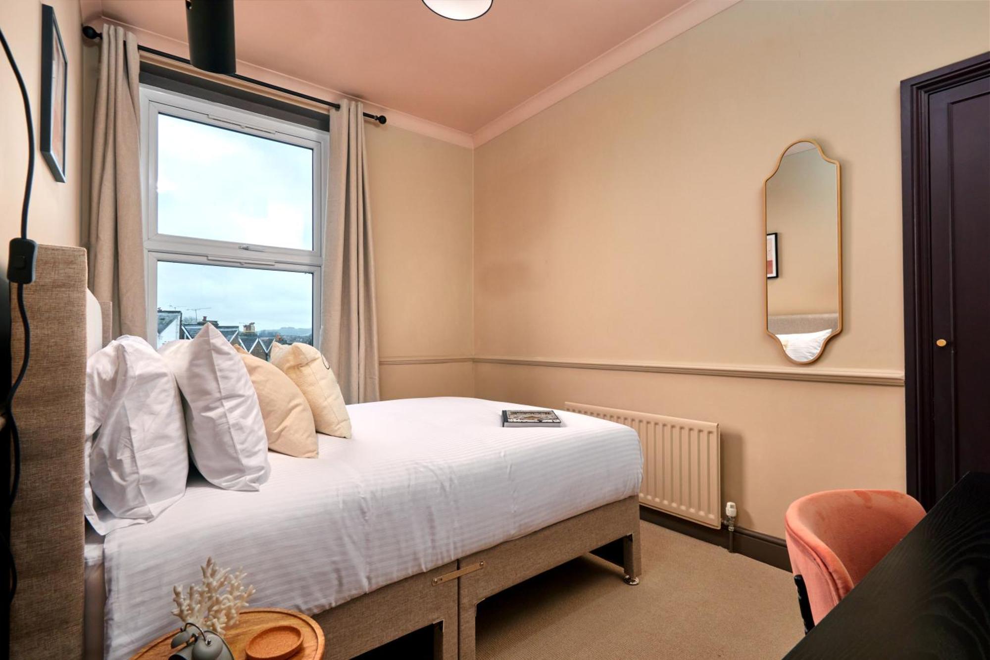 Settle In Winchester - Stylish Self Check-In Rooms Exterior photo