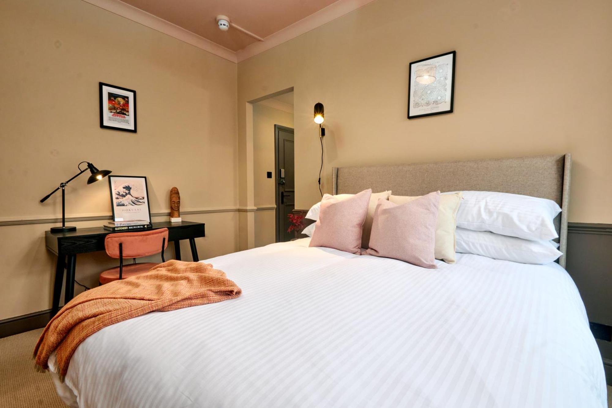 Settle In Winchester - Stylish Self Check-In Rooms Exterior photo