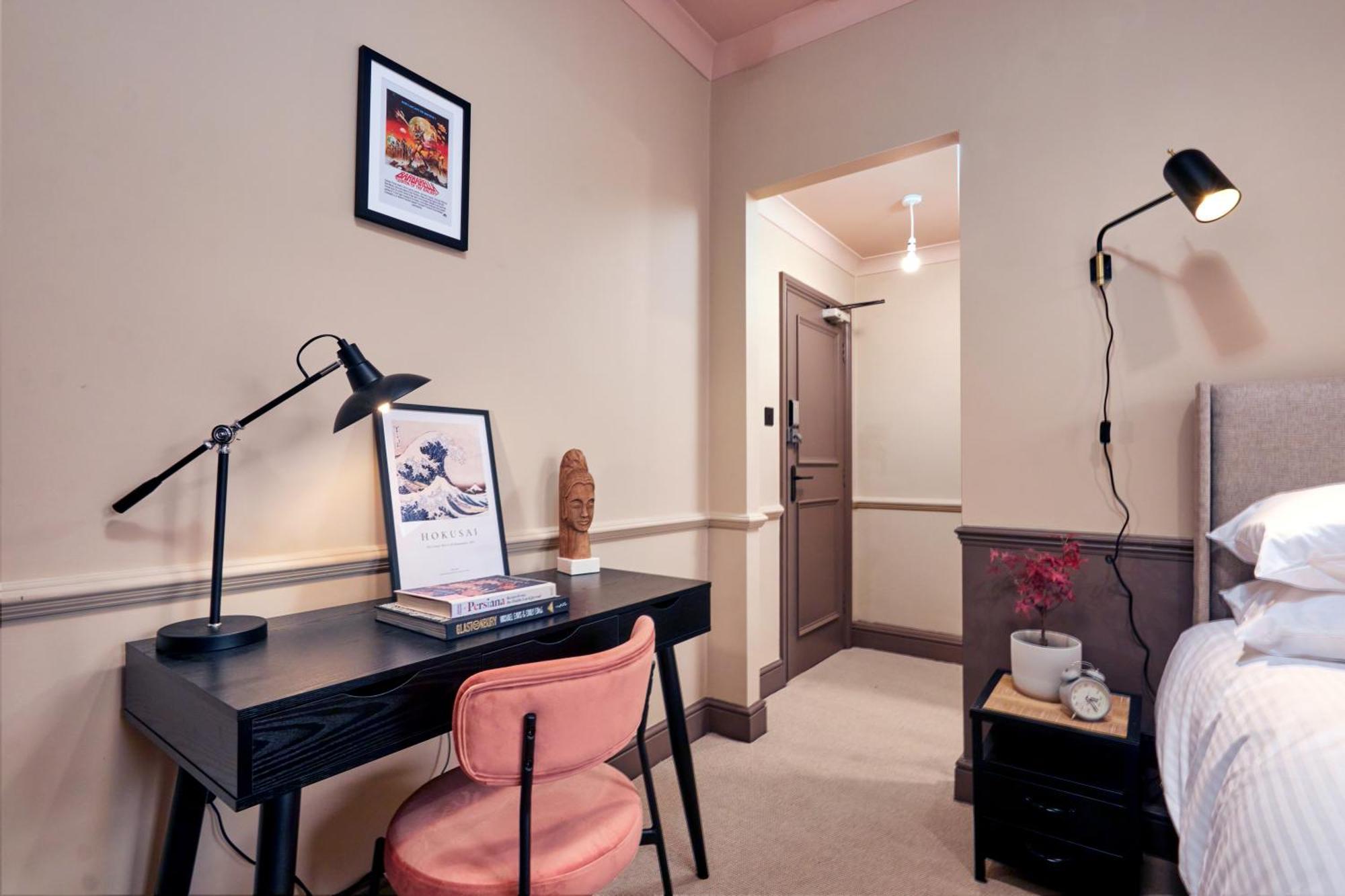 Settle In Winchester - Stylish Self Check-In Rooms Exterior photo