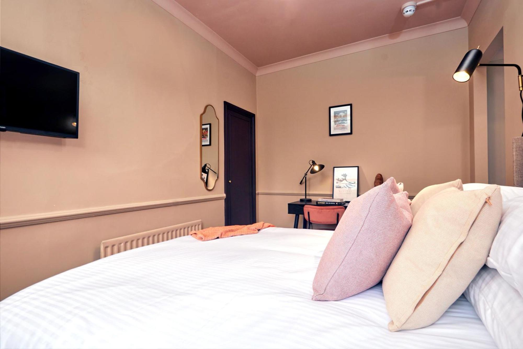 Settle In Winchester - Stylish Self Check-In Rooms Exterior photo